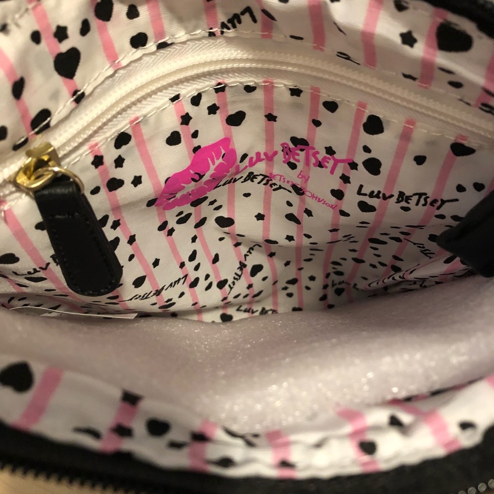 😊FREE😊W/ $50 Purchase - NWT BETSEY JOHNON unicorn🦄 cross body - Picture 4 of 4